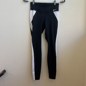 Nike ONE Women's Training High Waisted Leggings